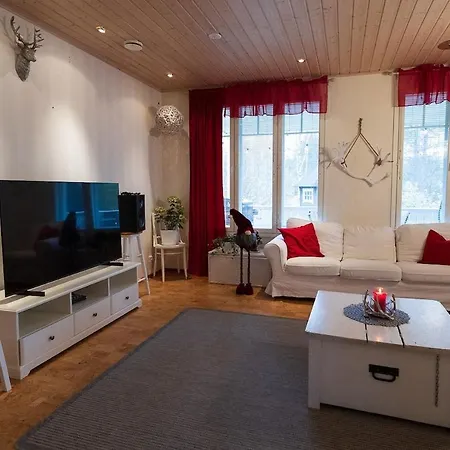 Βίλα Spacious Detached House For A Larger Group Ροβανιέμι