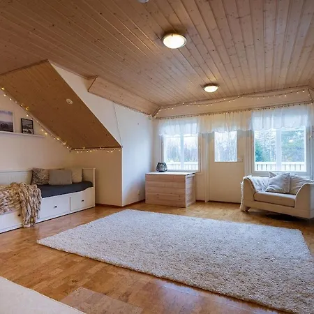 Spacious Detached House For A Larger Group Βίλα *