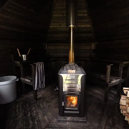 Βίλα Spacious Detached House For A Larger Group