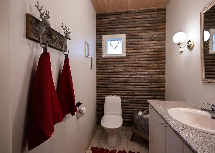 וילה Spacious Detached House For A Larger Group רובניימי