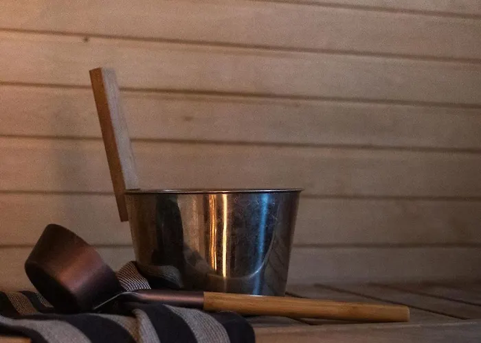 וילה Spacious Detached House For A Larger Group *